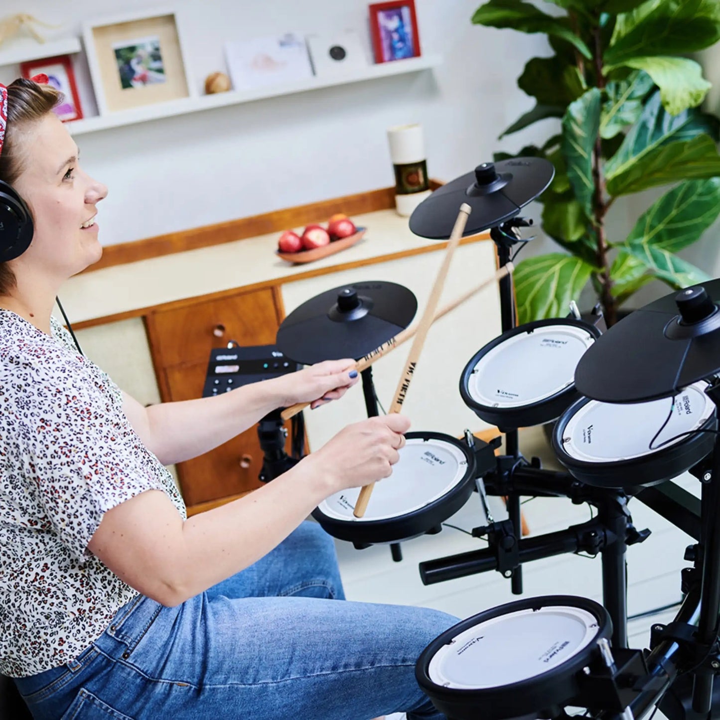 Roland VDrums TD07DMK Double Mesh Electronic Drum Kit