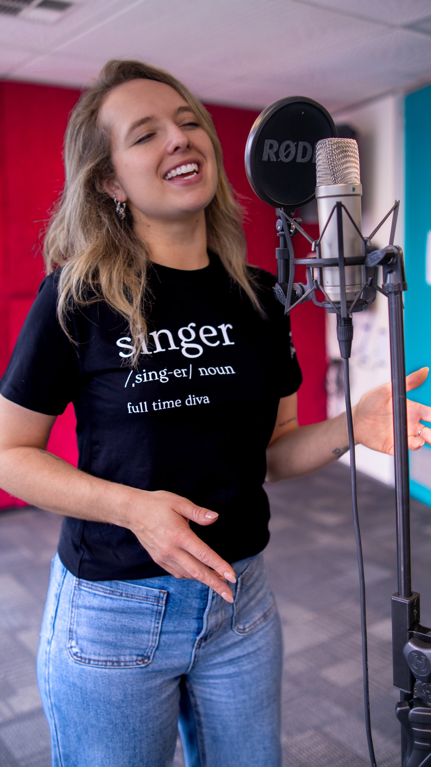 Singer | Full Time Diva T-shirt